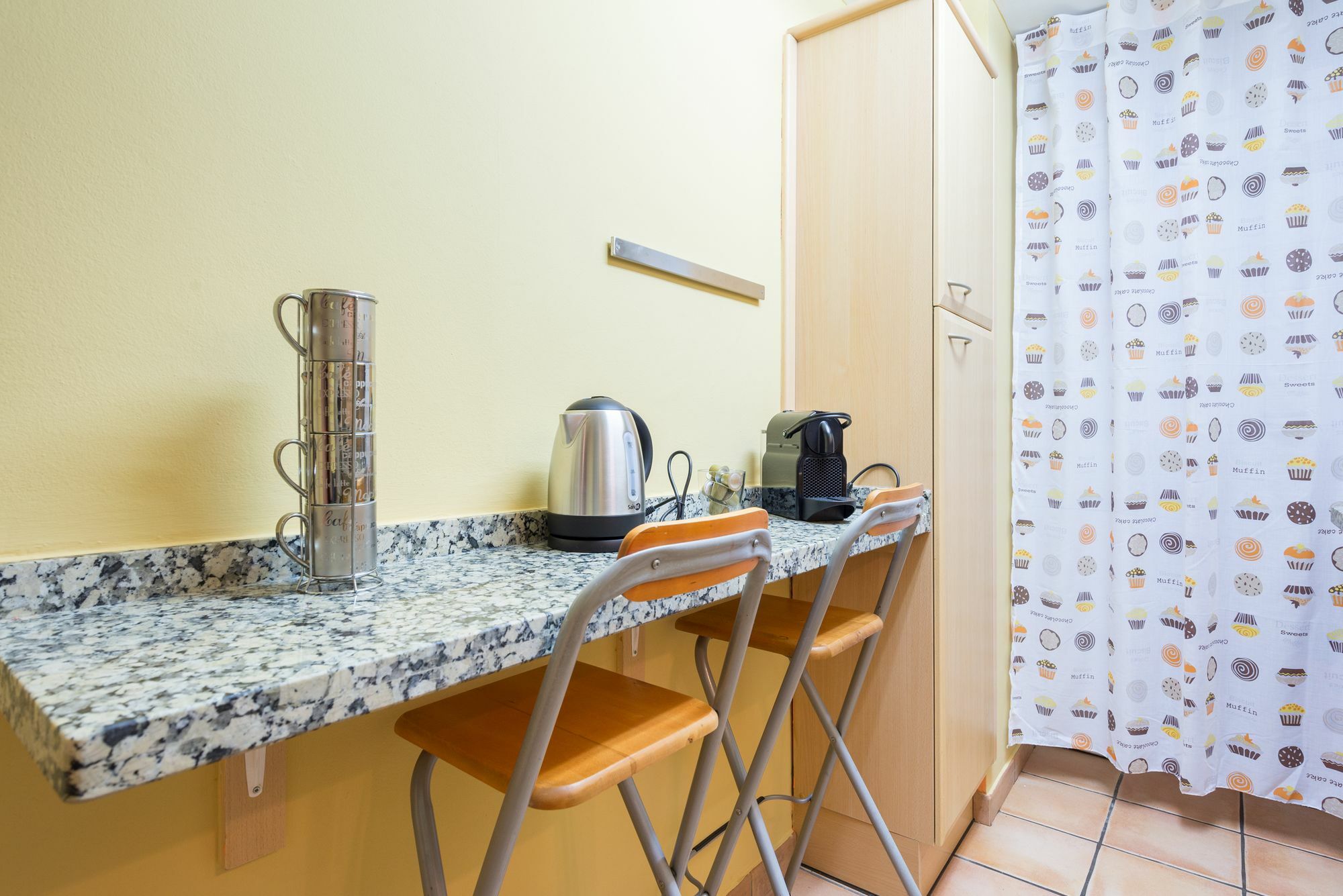 Quiet & Cozy San Fernando Apartment Малага Экстерьер фото